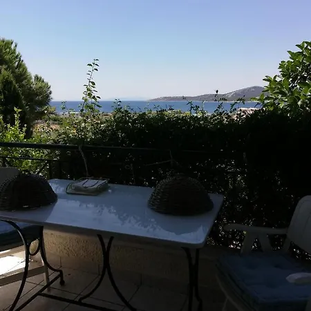 Maria Holiday home Vathirrevma